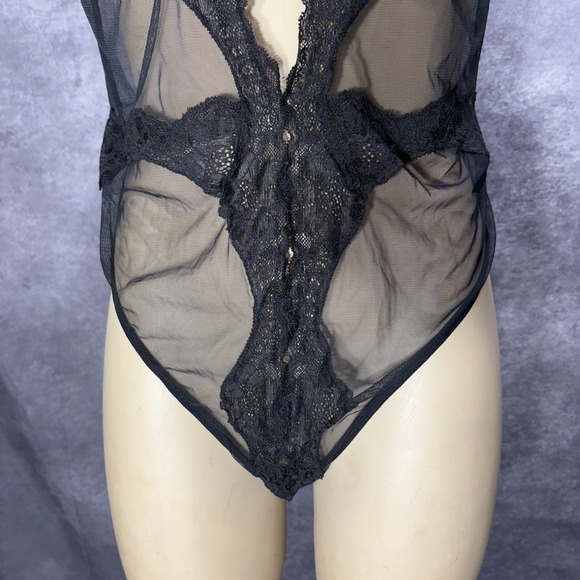 Victorias Secret Sheer Lace Mesh Crotchless Teddy Bodysuit Sz L Very Sexy - Picture 3 of 12